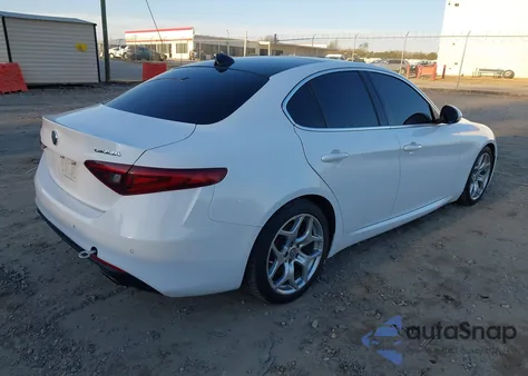 2018 Alfa Romeo Giulia Ti Rwd z USA, uszkodzony, nr VIN ZARFAECN5J7580467